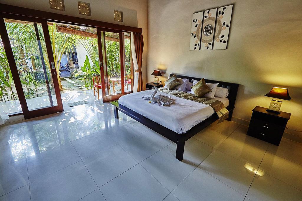 Matra Bali Guesthouse Canggu  Exterior photo